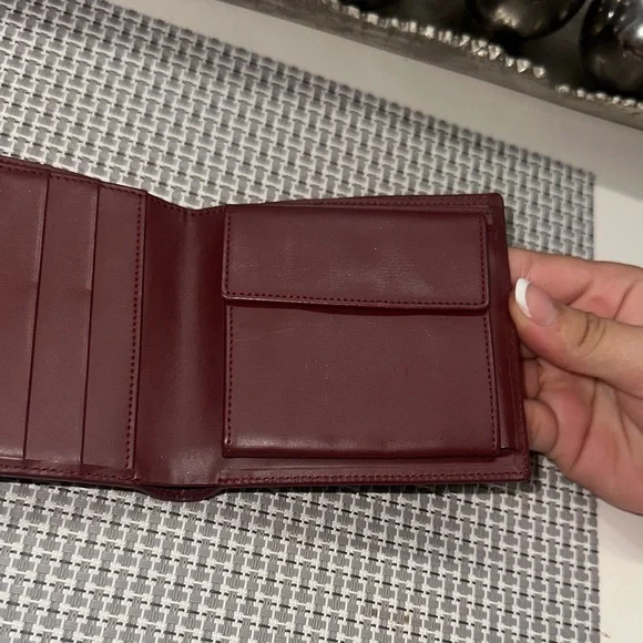Pristine Pasha de Cartier Burgundy Leather Bifold & Coins Wallet with Gold Logo